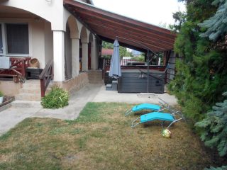 Eladó 180 m²-escsaládi ház Érd (Fenyves Parkváros) , Bem tér közeli utca: 139'500'000 Ft