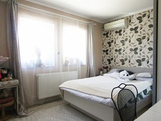 Eladó 142 m²-escsaládi ház Érd (Fenyves Parkváros) , Felső Parkvárosban található utca: 158'000'000 Ft