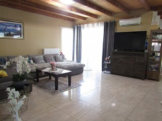 Eladó 142 m²-escsaládi ház Érd (Fenyves Parkváros) , Felső Parkvárosban található utca: 158'000'000 Ft