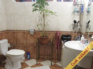 Eladó 340 m²-escsaládi ház Érd (Fenyves Parkváros) , Fenyves Parkvárosban található utca: 147'900'000 Ft