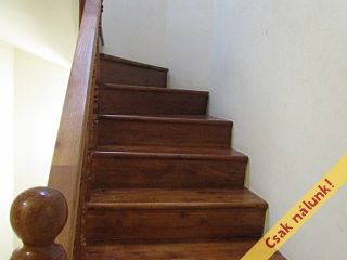 Eladó 340 m²-escsaládi ház Érd (Fenyves Parkváros) , Fenyves Parkvárosban található utca: 147'900'000 Ft