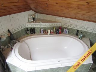 Eladó 340 m²-escsaládi ház Érd (Fenyves Parkváros) , Fenyves Parkvárosban található utca: 147'900'000 Ft