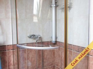 Eladó 340 m²-escsaládi ház Érd (Fenyves Parkváros) , Fenyves Parkvárosban található utca: 147'900'000 Ft