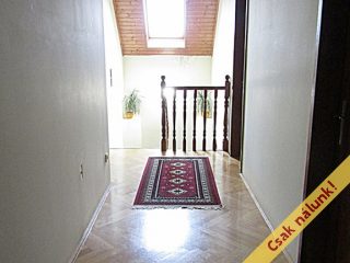 Eladó 340 m²-escsaládi ház Érd (Fenyves Parkváros) , Fenyves Parkvárosban található utca: 147'900'000 Ft