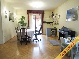 Eladó 340 m²-escsaládi ház Érd (Fenyves Parkváros) , Fenyves Parkvárosban található utca: 147'900'000 Ft