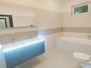 Eladó 158 m²-escsaládi ház Érd (Fenyves Parkváros) , Fenyves Parkvárosban található utca: 164'800'000 Ft