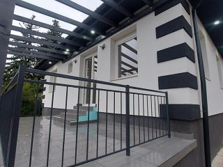 Eladó 158 m²-escsaládi ház Érd (Fenyves Parkváros) , Fenyves Parkvárosban található utca: 164'800'000 Ft