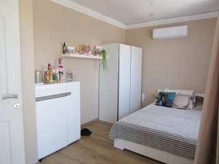 Eladó 217 m²-escsaládi ház Érd (Fenyves Parkváros) , Fenyves Parkvárosi utca: 256'000'000 Ft