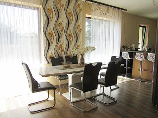 Eladó 217 m²-escsaládi ház Érd (Fenyves Parkváros) , Fenyves Parkvárosi utca: 256'000'000 Ft