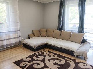 Eladó 240 m²-escsaládi ház Érd (Fenyves Parkváros) , Vihorlát utca közelében utca: 220'000'000 Ft