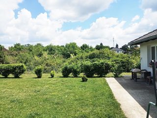 Eladó 240 m²-escsaládi ház Érd (Fenyves Parkváros) , Vihorlát utca közelében utca: 220'000'000 Ft