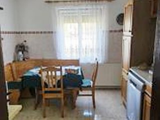 Eladó 100 m²-escsaládi ház Érd (Istvántelep) , Madár nevü utca: 86'000'000 Ft