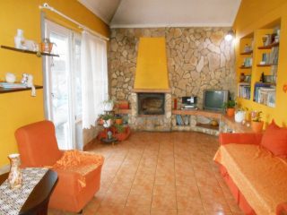 Eladó 168 m²-escsaládi ház Érd (Ófalu) , Júlia utca környékén utca: 79'900'000 Ft