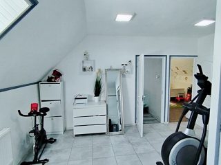 Eladó 160 m²-escsaládi ház Érd (Ófalu) , Kálvária utca közelében utca: 109'000'000 Ft