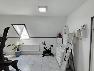 Eladó 160 m²-escsaládi ház Érd (Ófalu) , Kálvária utca közelében utca: 109'000'000 Ft