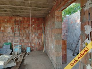 Eladó 103 m²-escsaládi ház Érd (Parkváros) , Aradi és Kassai utca közötti utca: 60'000'000 Ft