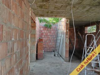 Eladó 103 m²-escsaládi ház Érd (Parkváros) , Aradi és Kassai utca közötti utca: 60'000'000 Ft