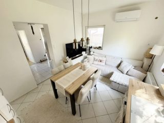Eladó 50 m²-escsaládi ház Érd (Parkváros) , Kárpitos utca környékén: 72'000'000 Ft