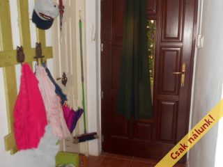 Eladó 110 m²-escsaládi ház Érd (Postástelep) , Csaba utca környékén: 72'900'000 Ft