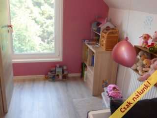 Eladó 110 m²-escsaládi ház Érd (Postástelep) , Csaba utca környékén: 72'900'000 Ft