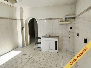 Eladó 232 m²-escsaládi ház Érd (Tusculanum) , Csér utca közelében utca: 89'000'000 Ft