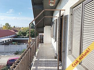 Eladó 232 m²-escsaládi ház Érd (Tusculanum) , Csér utca közelében utca: 89'000'000 Ft