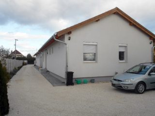 Eladó 125 m²-esikerház Érd (Újfalu) , Női neves utca: 113'000'000 Ft