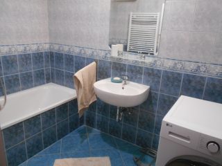 Kiadó 56 m²-estársasházi lakás Érd (Városközpont) , Budai út: 260'000 Ft