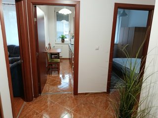 Kiadó 56 m²-estársasházi lakás Érd (Városközpont) , Budai út: 260'000 Ft