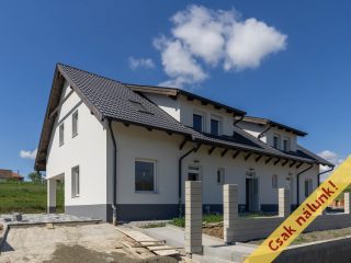 Eladó 98 m²-esikerház Felsőpetény, Jókai utca: 79'900'000 Ft
