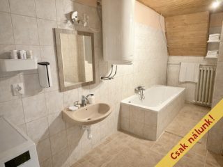 Eladó 210 m²-escsaládi ház Fót, Muharay Elemér utca: 99'900'000 Ft