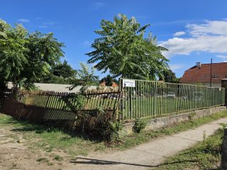 Eladó 1716 m²-estelek Fót, Németh K. utca: 139'000'000 Ft