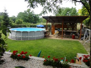 Eladó 300 m²-escsaládi ház Fót, Szérűskert utca: 190'000'000 Ft