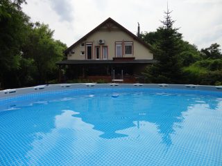 Eladó 300 m²-escsaládi ház Fót, Szérűskert utca: 190'000'000 Ft