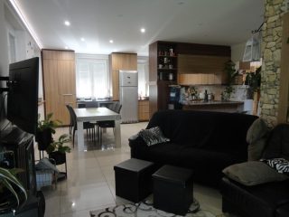 Eladó 300 m²-escsaládi ház Fót, Szérűskert utca: 190'000'000 Ft