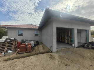 Eladó 113 m²-esikerház Galgahévíz, Kossuth utca: 90'000'000 Ft