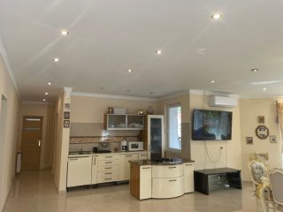 Eladó 125 m²-escsaládi ház Gárdony (Gárdony) , Kossuth utca: 175'000'000 Ft