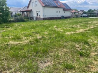 Eladó 665 m²-estelek Gárdony, Központi utca: 35'900'000 Ft