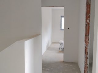 Eladó 175 m²-escsaládi ház Göd, Dunakeszihez közel: 174'900'000 Ft