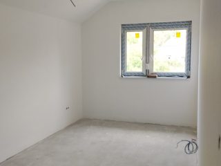 Eladó 175 m²-escsaládi ház Göd, Dunakeszihez közel: 174'900'000 Ft