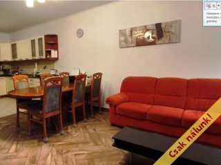 Eladó 107 m²-estársasházi lakás Göd, Kerekerdő utca: 89'500'000 Ft