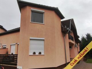 Eladó 107 m²-estársasházi lakás Göd, Kerekerdő utca: 89'500'000 Ft