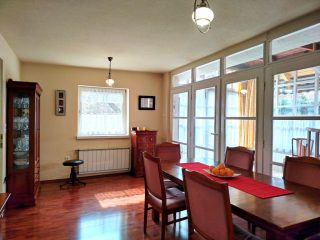 Eladó 184 m²-escsaládi ház Göd, Középgöd: 175'000'000 Ft