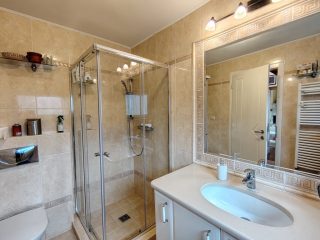 Eladó 184 m²-escsaládi ház Göd, Középgöd: 175'000'000 Ft