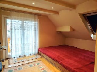 Eladó 184 m²-escsaládi ház Göd, Középgöd: 175'000'000 Ft