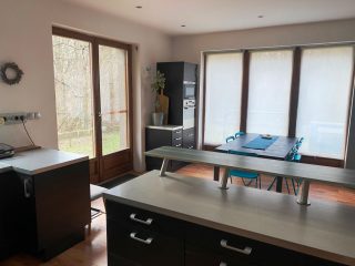 Eladó 200 m²-escsaládi ház Göd, Pacsirta utca: 119'900'000 Ft