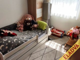 Eladó 84 m²-escsaládi ház Göd, Tóth Árpád utca: 88'900'000 Ft