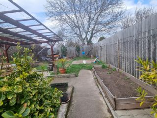 Eladó 60 m²-escsaládi ház Göd, Verseny utca: 59'700'000 Ft