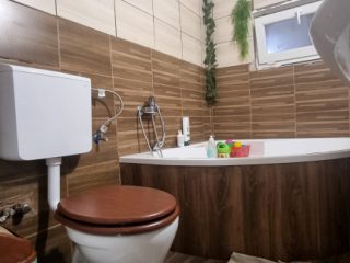 Eladó 60 m²-escsaládi ház Göd, Verseny utca: 59'700'000 Ft