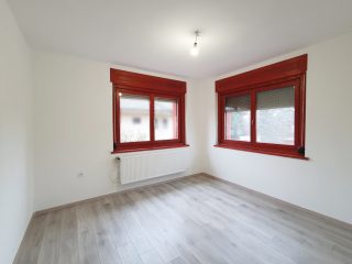 Eladó 148 m²-escsaládi ház Gödöllő, Honvéd utca közeli utca: 134'000'000 Ft